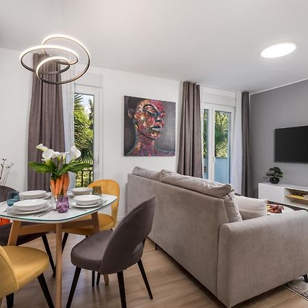 Modern Apartment Di Più Rijeka Exterior foto