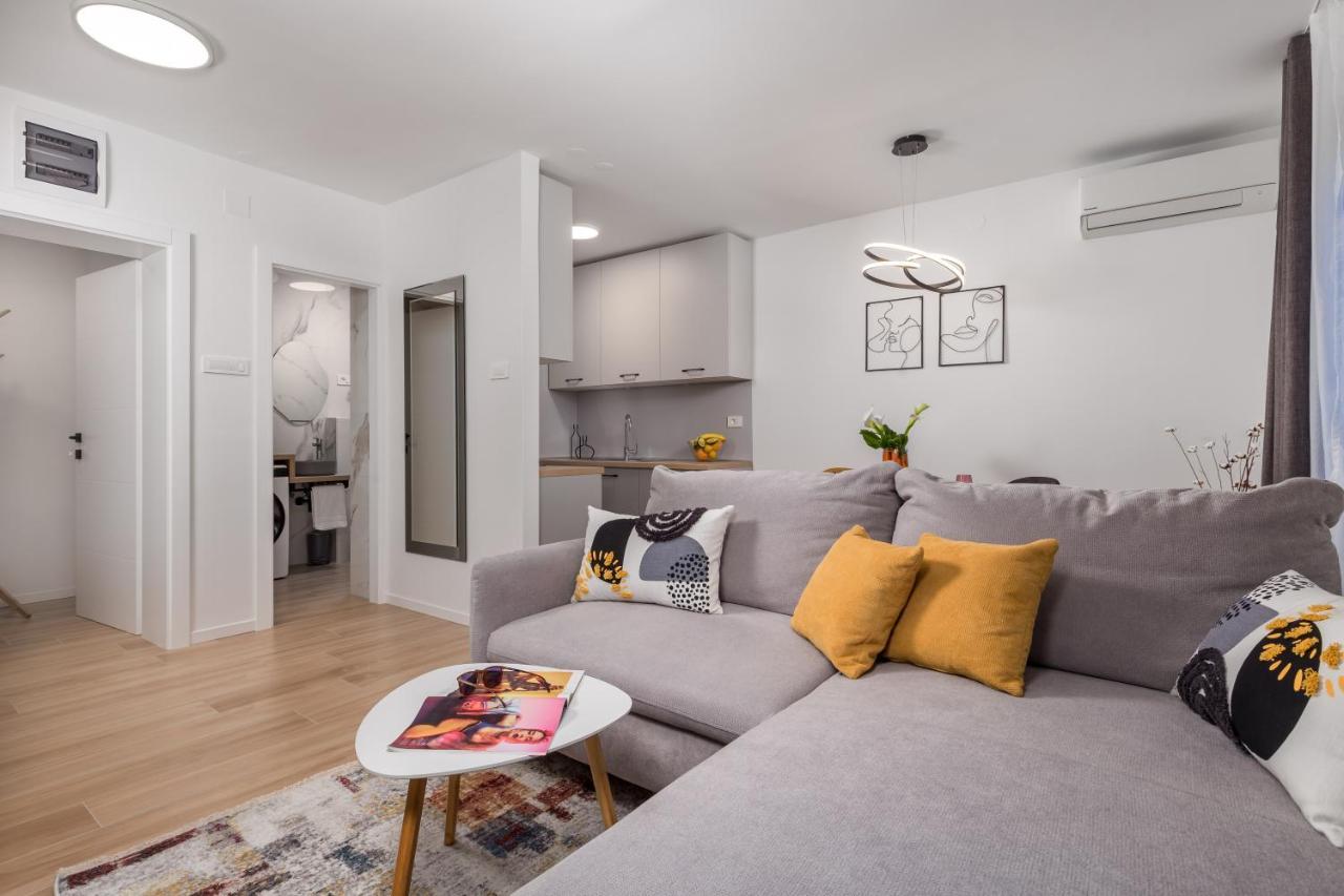 Modern Apartment Di Più Rijeka Exterior foto