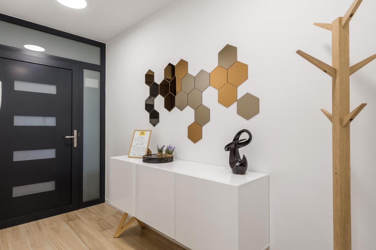Modern Apartment Di Più Rijeka Exterior foto